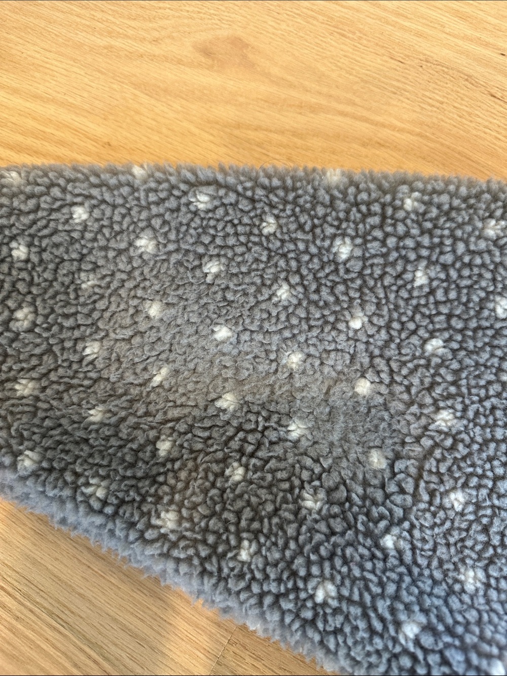 Patagonia Womens’ Gray Sherpa Snap-Front Jacket with white polka Dot Pattern - Picture 3 of 5